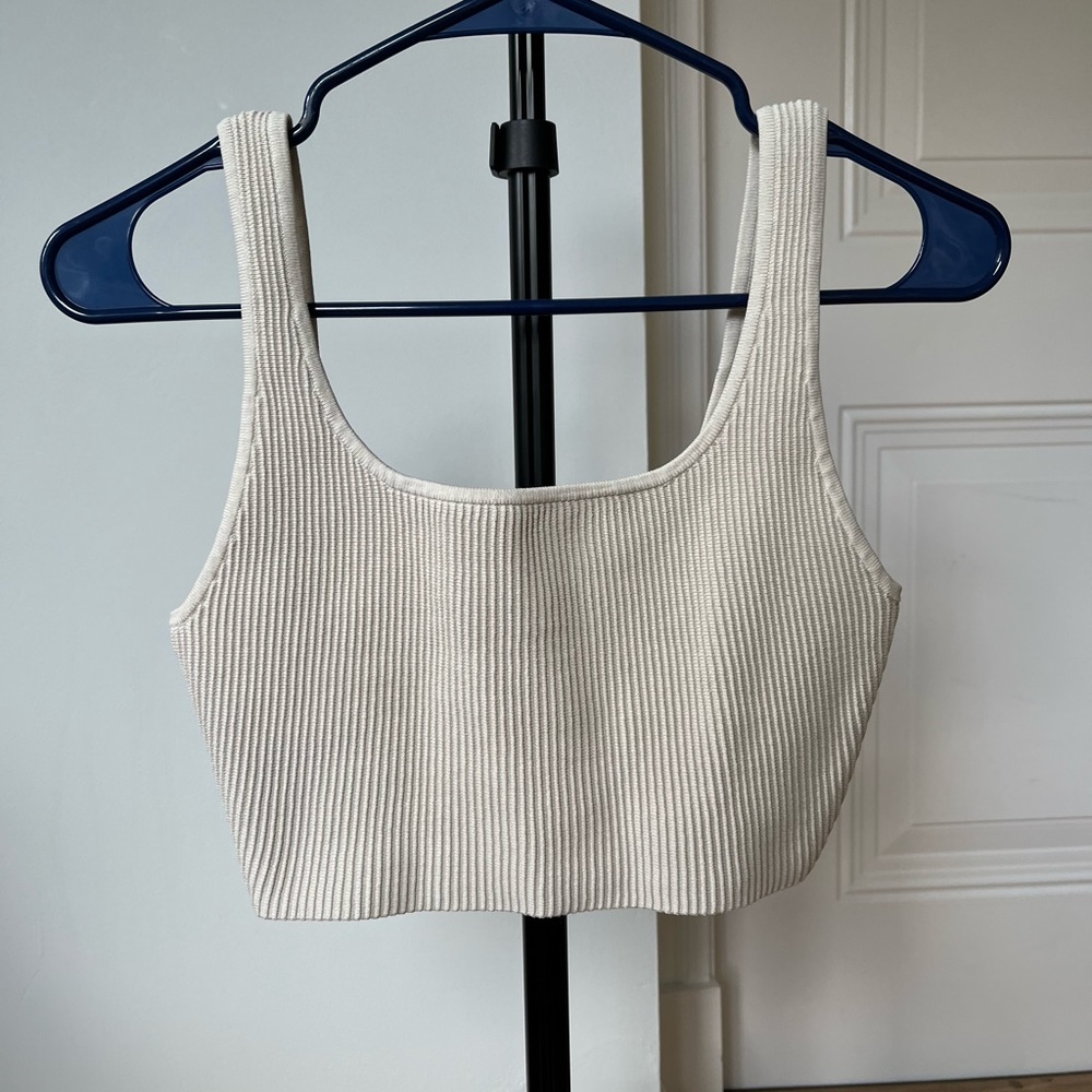 Aritzia Babaton sculpt knit tank top